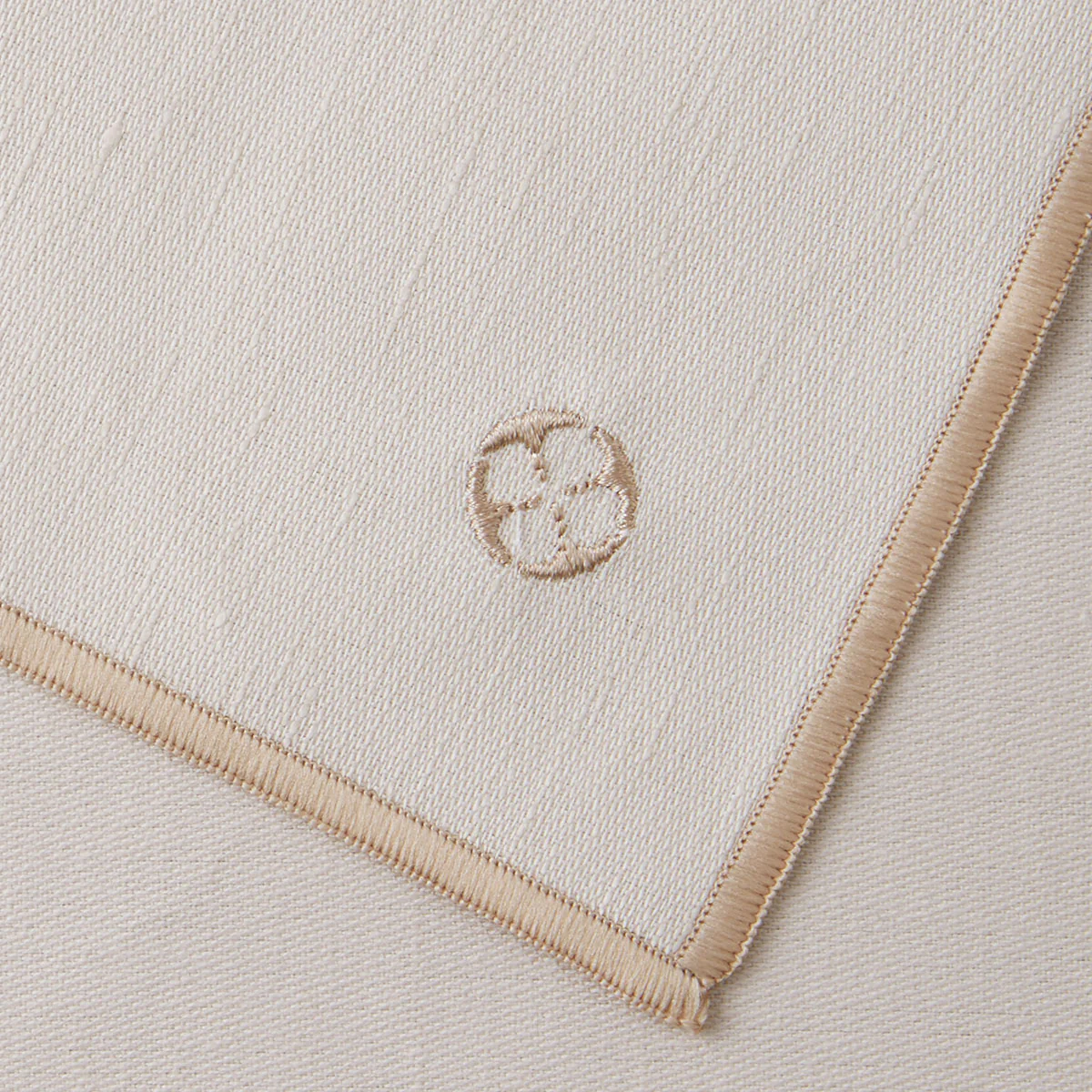Nappe carrée 180 x 180 cm - Image 2